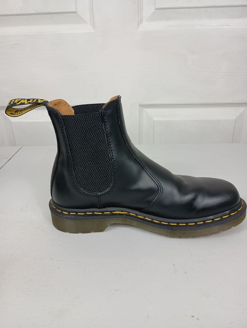Dr Martens Chelsea Boots Womens 8 Black Leather Yellow Stitch Pull On 2976 - Picture 4 of 16
